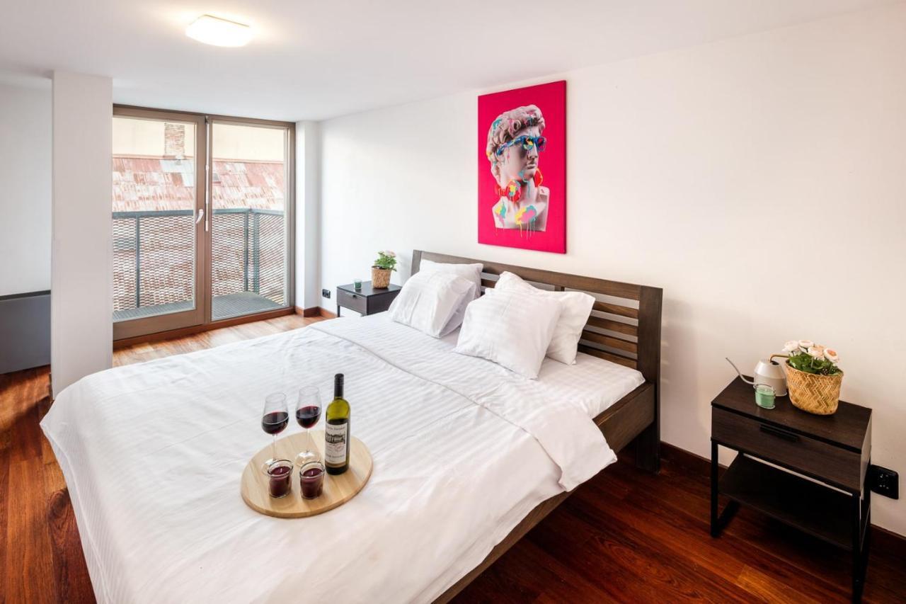 Duplex Apartment With 3 Bedrooms Praha Exteriér fotografie