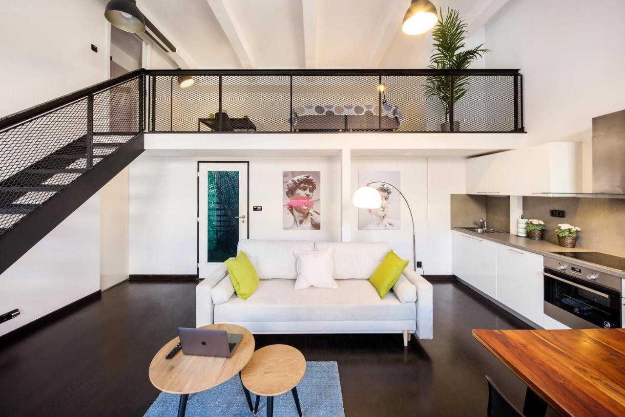 Duplex Apartment With 3 Bedrooms Praha Exteriér fotografie