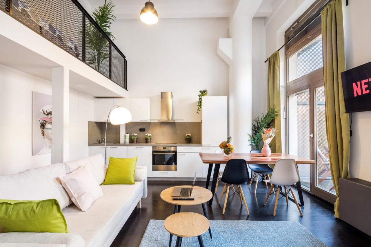 Duplex Apartment With 3 Bedrooms Praha Exteriér fotografie